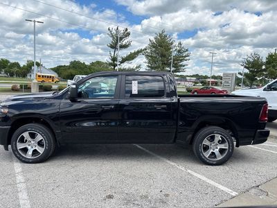2026 RAM 1500 — photo 19 view