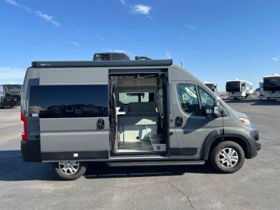 2026 Thor Motor Coach RIZE — photo 19 view