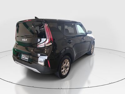 2024 Kia Soul — photo 7 view