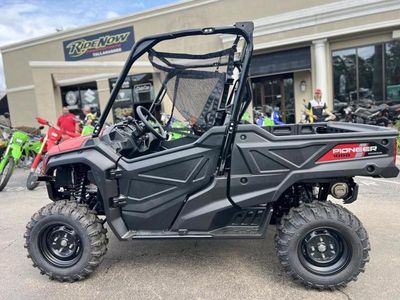 2025 Honda Pioneer 1000 - Photo 8