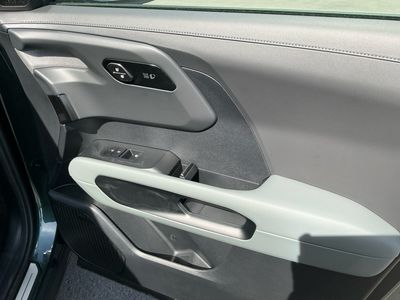 2027 Kia Telluride Hybrid - Photo 21
