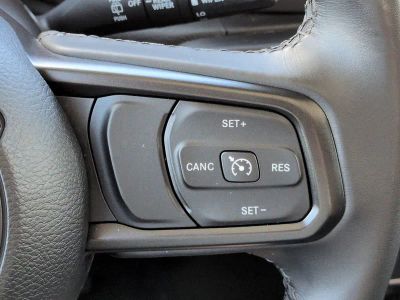 2022 Jeep Wrangler — photo 22 view