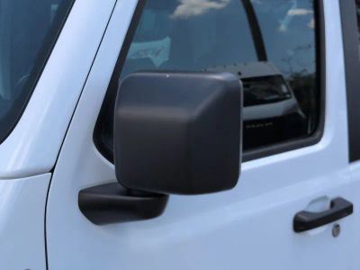 2022 Jeep Wrangler — photo 12 view