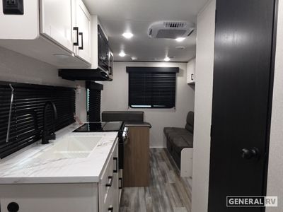 2026 Jayco Jay Flight SLX - Photo 5
