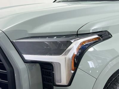 2024 Toyota Tundra — photo 9 view