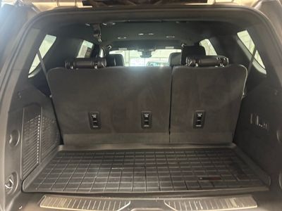 2024 Chevrolet Tahoe — photo 17 view