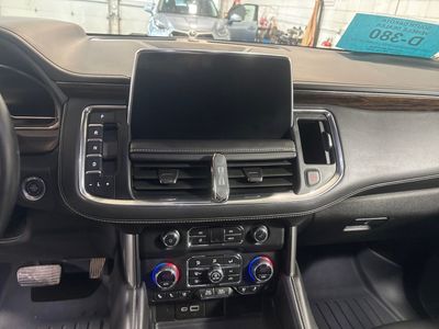 2024 Chevrolet Tahoe — photo 12 view