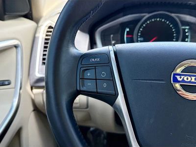 2014 Volvo XC60 — photo 33 view