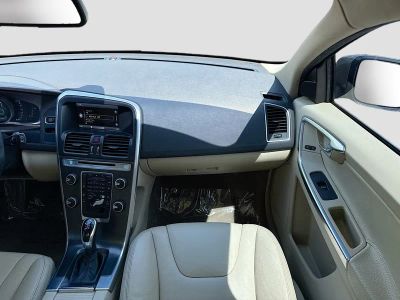 2014 Volvo XC60 — photo 17 view