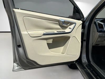 2014 Volvo XC60 — photo 20 view