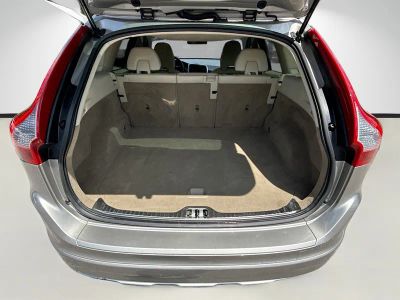 2014 Volvo XC60 — photo 12 view