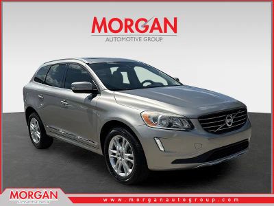 2014 Volvo XC60 3.2 Premier in Seashell Metallic — front three-quarter view