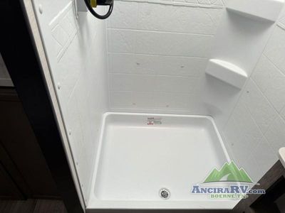 2024 Venture RV Stratus - Photo 23