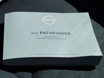 2025 Nissan Pathfinder — photo 21 view