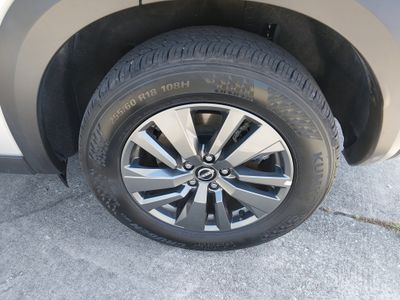 2025 Nissan Pathfinder — photo 10 view