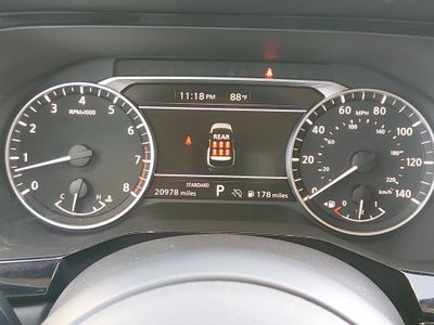 2025 Nissan Pathfinder — photo 14 view