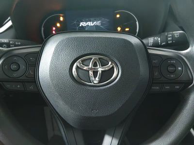 2024 Toyota RAV4 — photo 12 view
