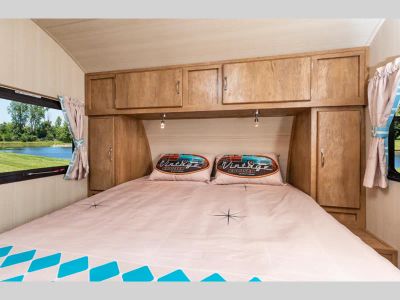2023 Gulf Stream RV Vintage Cruiser — interior view