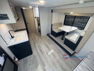2025 Prime Time RV Avenger LT - Photo 9