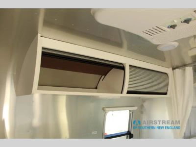 2026 Airstream Bambi - Photo 18