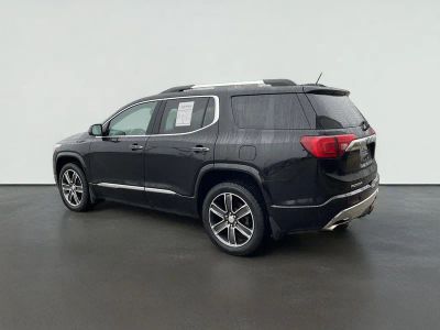 2018 GMC Acadia — detail view
