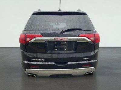 2018 GMC Acadia — interior view