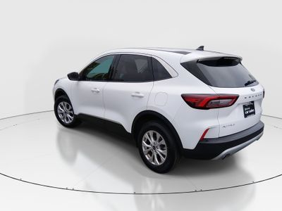2024 Ford Escape — detail view