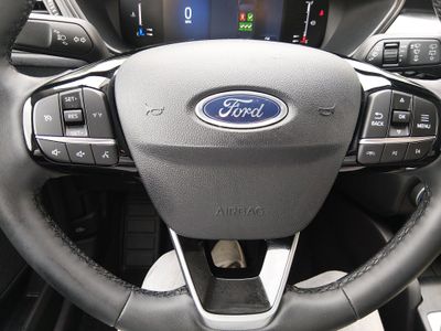 2024 Ford Escape — photo 12 view