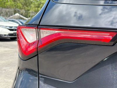 2022 Acura MDX — photo 10 view