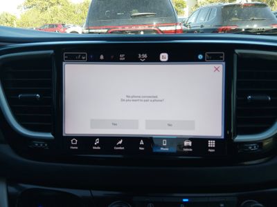 2023 Chrysler Voyager - Photo 21