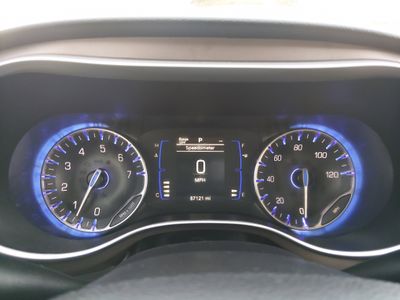 2023 Chrysler Voyager - Photo 14