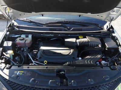2023 Chrysler Voyager - Photo 9