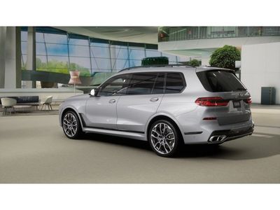 2026 BMW X7 - Photo 2
