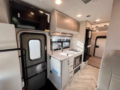 2026 Thor Motor Coach GEMINI TRIP — photo 8 view