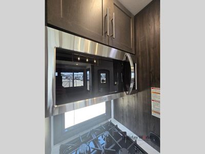 2025 Keystone Fuzion - Photo 9
