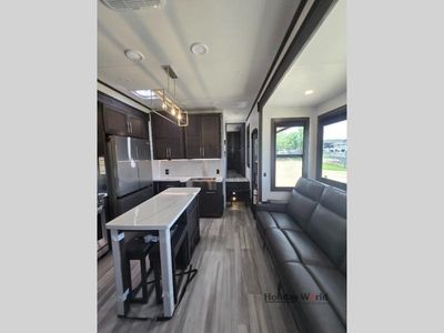 2025 Keystone Fuzion - Photo 5