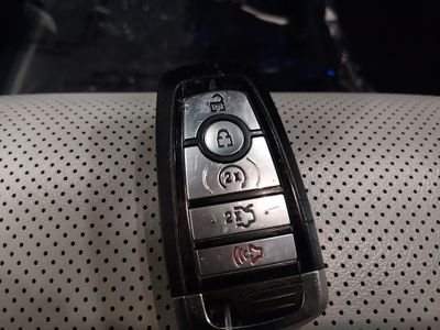 2024 Ford Mustang - Photo 15