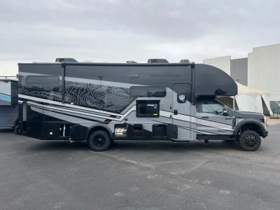 2027 Thor Motor Coach MAGNITUDE GRAND — photo 28 view