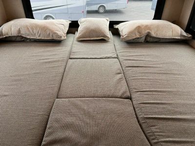 2027 Thor Motor Coach MAGNITUDE GRAND — photo 24 view