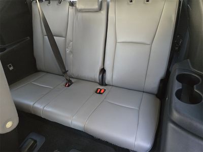 2023 Toyota Highlander Hybrid — photo 21 view