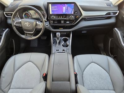 2023 Toyota Highlander Hybrid — photo 19 view