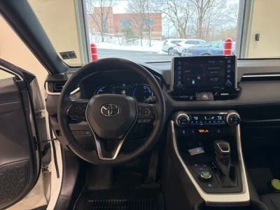 2021 Toyota RAV4 Hybrid XSE - Photo 16