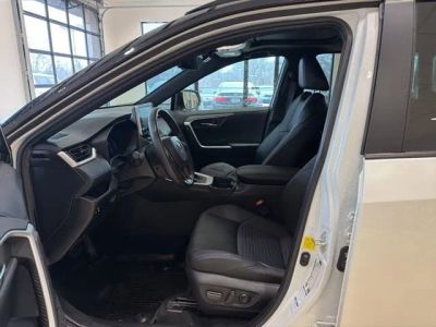 2021 Toyota RAV4 Hybrid XSE - Photo 11