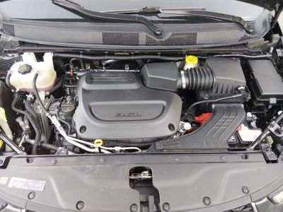 2023 Chrysler Pacifica — photo 9 view