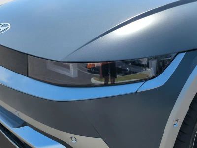 2026 Hyundai IONIQ 5 — photo 10 view