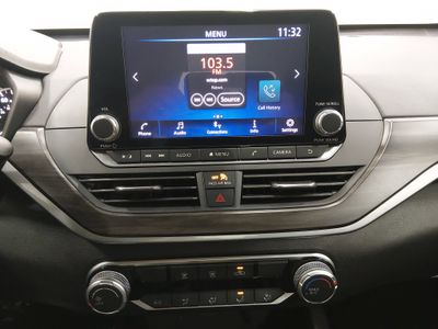 2024 Nissan Altima — photo 13 view