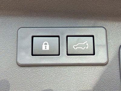 2026 Subaru Outback — photo 12 view