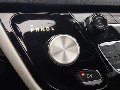 2023 Chrysler Pacifica — photo 19 view