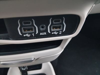 2023 Chrysler Pacifica — photo 20 view