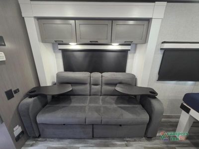 2025 Jayco Jay Feather — photo 23 view
